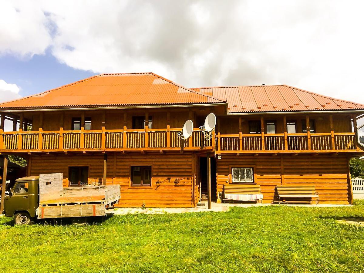 Villa U Yaremyna à Mykulychyn Extérieur photo