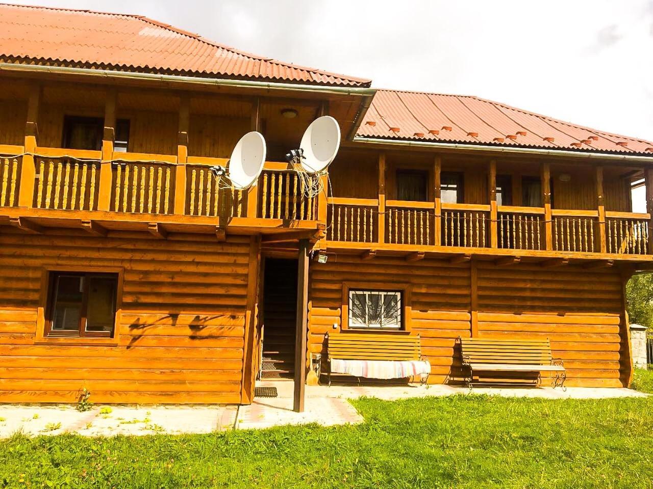 Villa U Yaremyna à Mykulychyn Extérieur photo